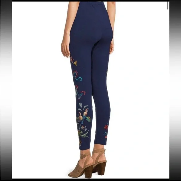 NEW JOHNNY WAS RARE ZOE EMBROIDERED LEGGINGS NAVY - Picture 2 of 16
